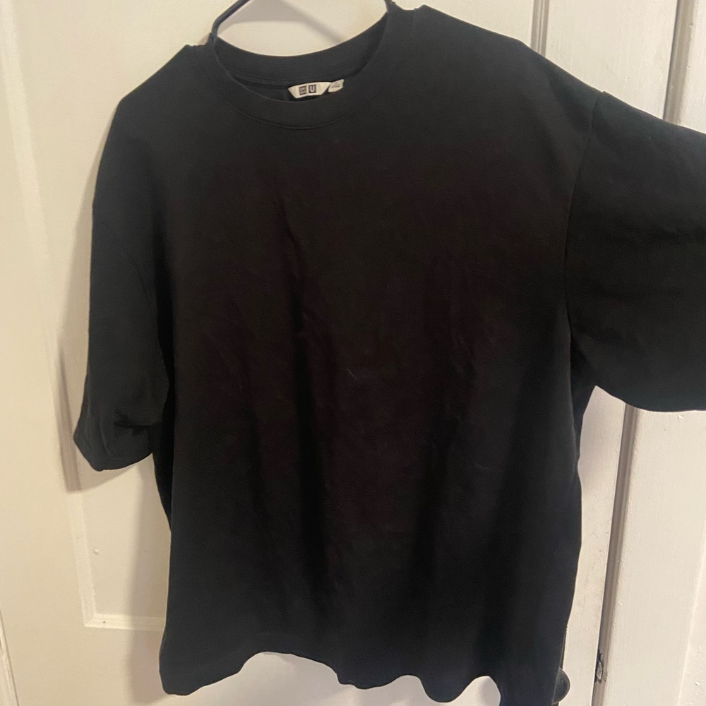 Uniqlo Oversized Crew Neck Half-Sleeve T-Shirt